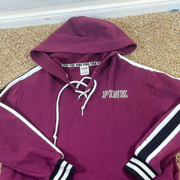 Jackets & Blazers - Pink Victoria’s Secret Hooded Sweatshirt Maroon Hockey Strings w/ Pockets, Small
